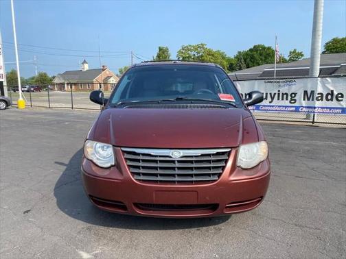 2007 Chrysler Town & Country Touring