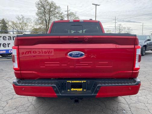 Rapid Red Metallic Tinted Clearcoat 2023 Ford F-150 Lariat