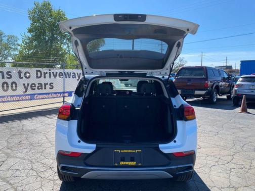 Summit White 2025 Buick Encore GX Preferred