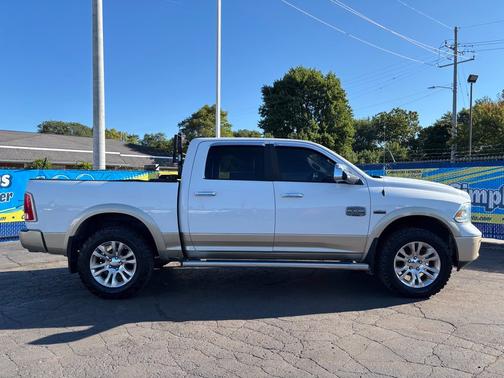 Bright White Clearcoat 2014 RAM 1500 Laramie