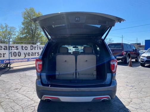 Magnetic 2016 Ford Explorer Limited