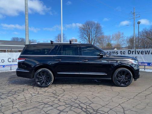 2022 Lincoln Navigator Reserve