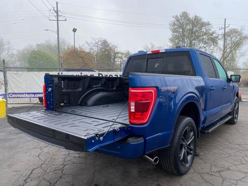 Atlas Blue Metallic 2022 Ford F-150 XLT