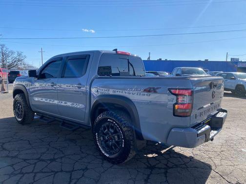 2024 Nissan Frontier PRO-4X