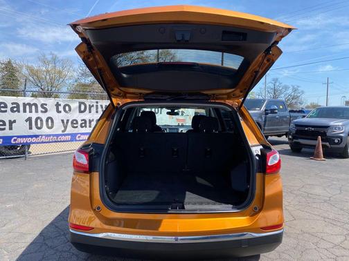 Orange Burst Metallic 2018 Chevrolet Equinox LT
