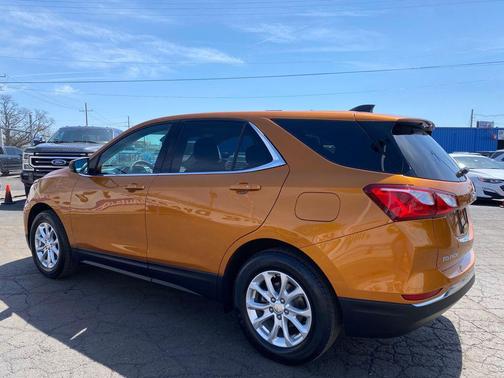 Orange Burst Metallic 2018 Chevrolet Equinox LT