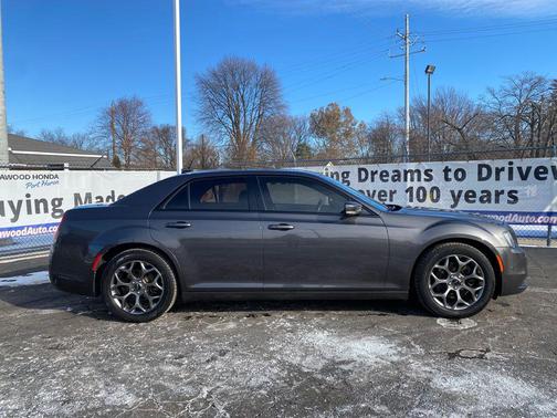 2015 Chrysler 300 S