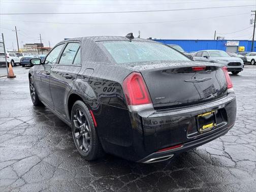 2022 Chrysler 300 Touring