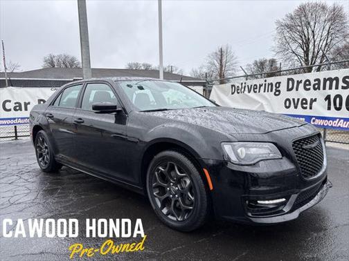 2022 Chrysler 300 Touring