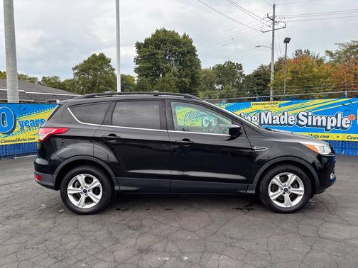Tuxedo Black 2015 Ford Escape SE