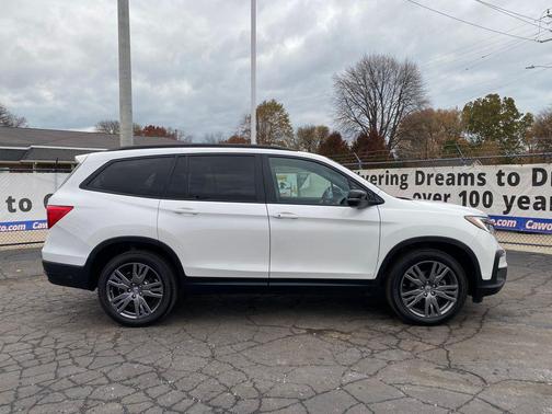 2022 Honda Pilot AWD Sport