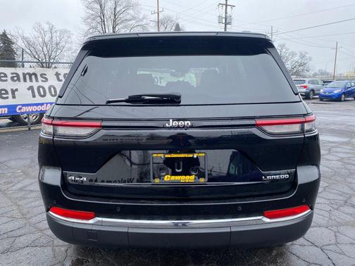 2023 Jeep Grand Cherokee Laredo