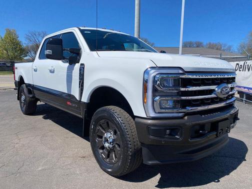 Star White Metallic Tri-Coat 2024 Ford F-250 King Ranch