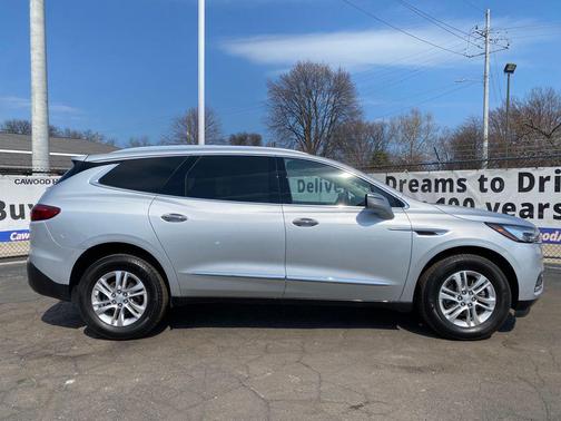 2021 Buick Enclave AWD Essence