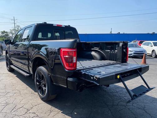 Agate Black Metallic 2023 Ford F-150 XLT