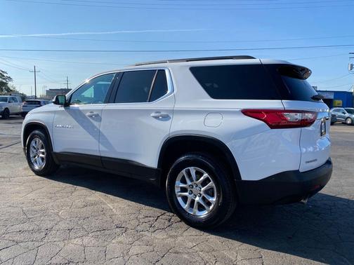 2020 Chevrolet Traverse LT Cloth