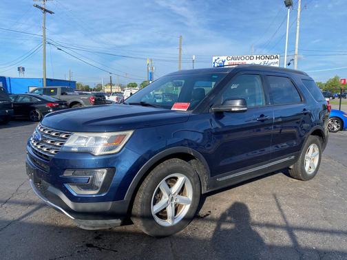 Blue Jeans Metallic 2016 Ford Explorer XLT