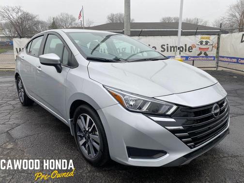 Brilliant Silver Metallic 2024 Nissan Versa 1.6 SV