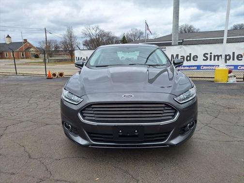 2016 Ford Fusion Hybrid SE