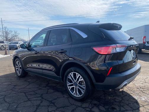 2021 Ford Escape SEL