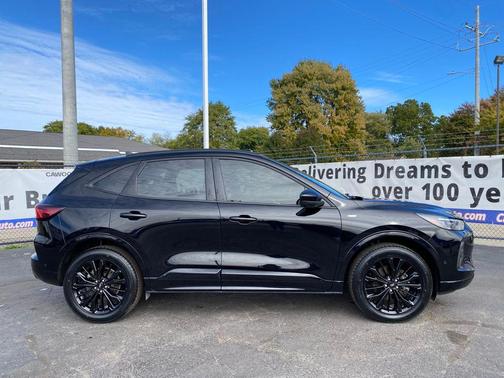 2024 Ford Escape ST-Line Elite