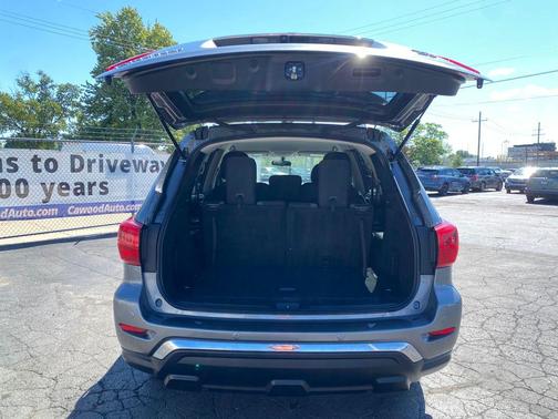 2019 Nissan Pathfinder SV