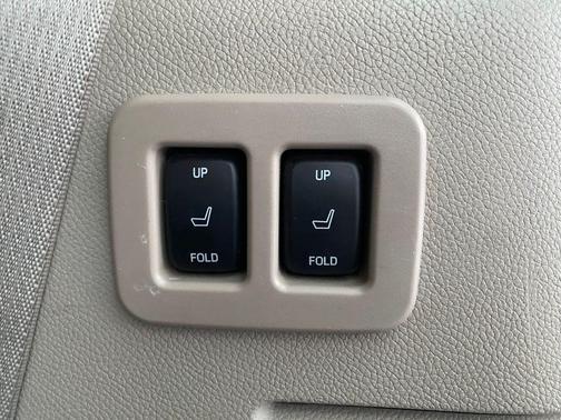 2014 Lincoln Navigator Base