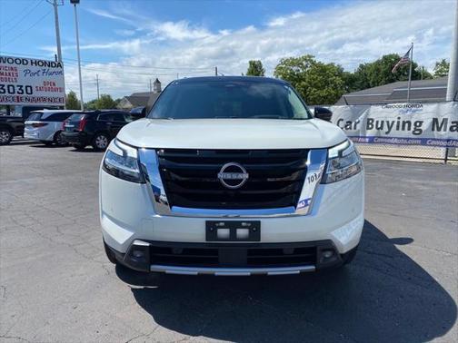 2022 Nissan Pathfinder Platinum 4WD