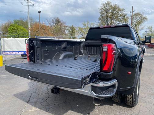Onyx Black 2025 GMC Sierra 3500 Base