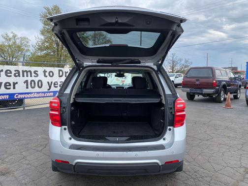 Silver Ice Metallic 2016 Chevrolet Equinox LT