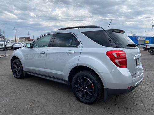 Silver Ice Metallic 2016 Chevrolet Equinox LT
