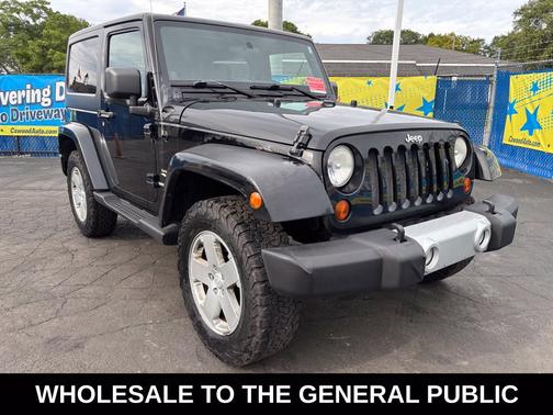 Black Clearcoat 2011 Jeep Wrangler Sahara