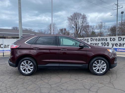 2024 Ford Edge Titanium