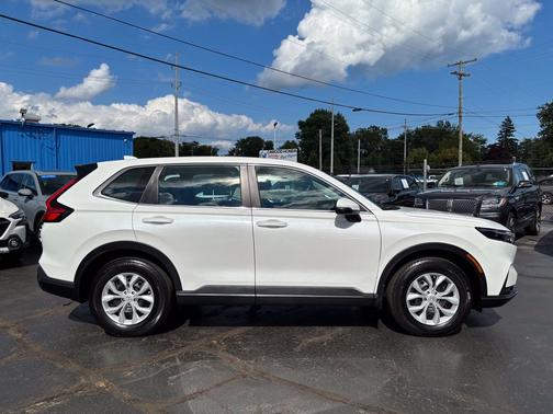Platinum White Pearl 2024 Honda CR-V LX