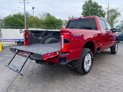 Rapid Red Metallic Tinted Clearcoat 2023 Ford F-250 Platinum