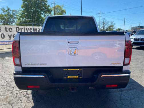White Diamond Pearl 2019 Honda Ridgeline RTL-E