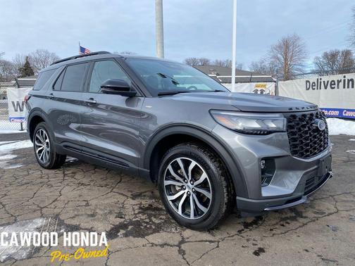 2025 Ford Explorer ST-Line