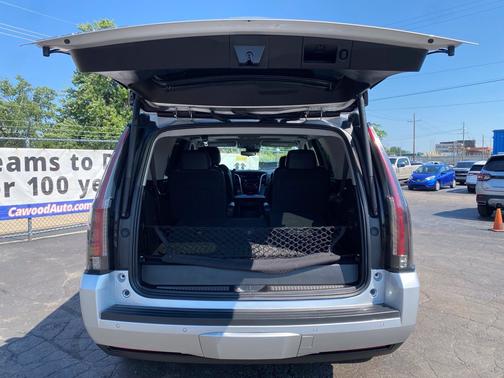 Radiant Silver Metallic 2020 Cadillac Escalade Base