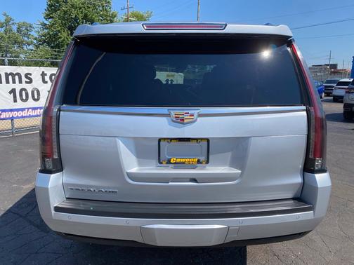 Radiant Silver Metallic 2020 Cadillac Escalade Base