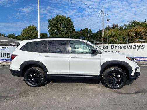 2022 Honda Pilot AWD TrailSport
