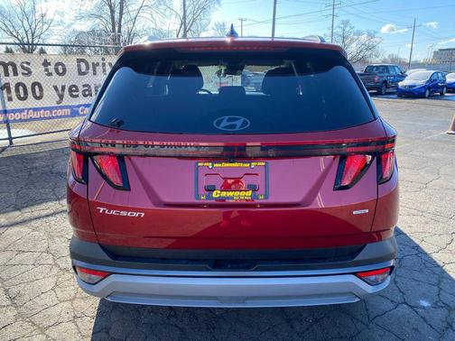 Ultimate Red 2025 Hyundai TUCSON SEL