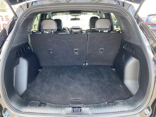 Agate Black Metallic 2025 Ford Escape ST-Line