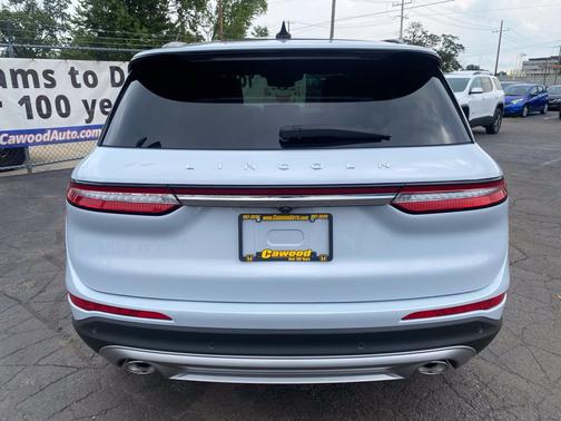 Crystal White Metallic CC 2025 Lincoln Corsair Reserve