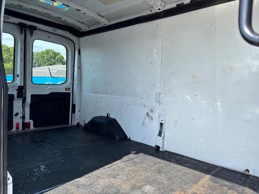 Oxford White 2019 Ford Transit-250 Base