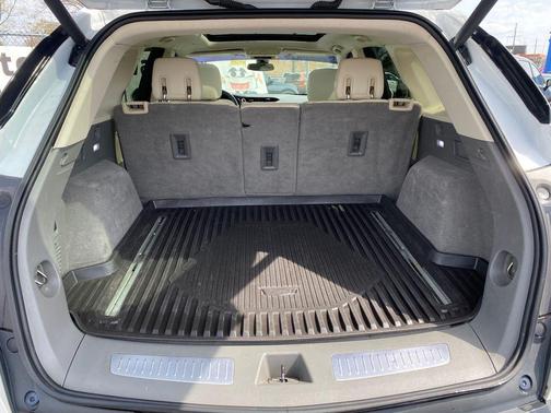 Crystal White Tricoat 2019 Cadillac XT5 Luxury