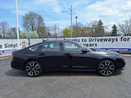 2025 Honda Accord Hybrid Touring