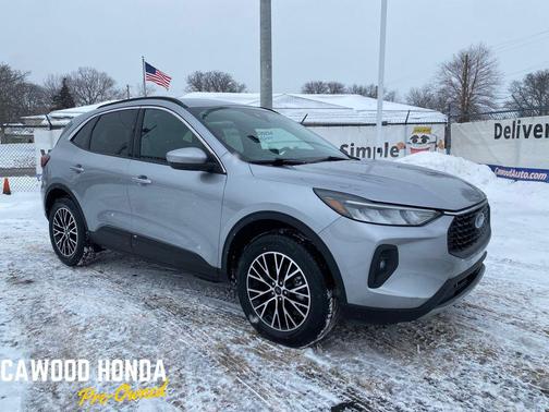 2024 Ford Escape PHEV SE