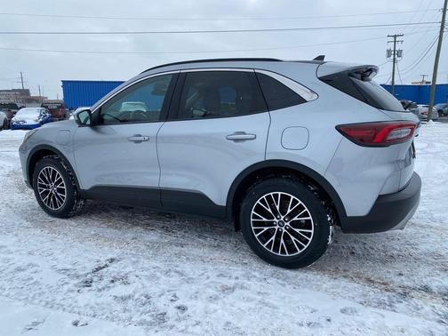 2024 Ford Escape PHEV SE