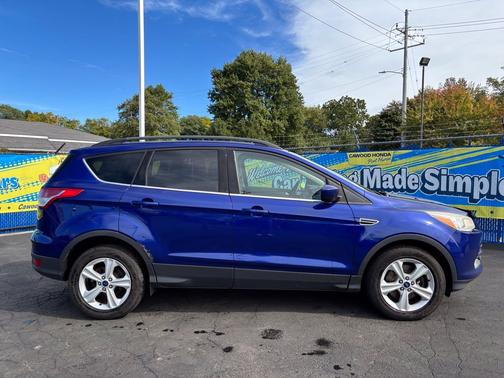 Deep Impact Blue 2014 Ford Escape SE