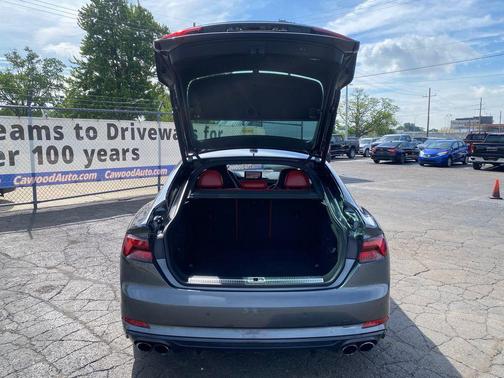 Daytona Gray Pearl 2019 Audi S5 3.0T Prestige